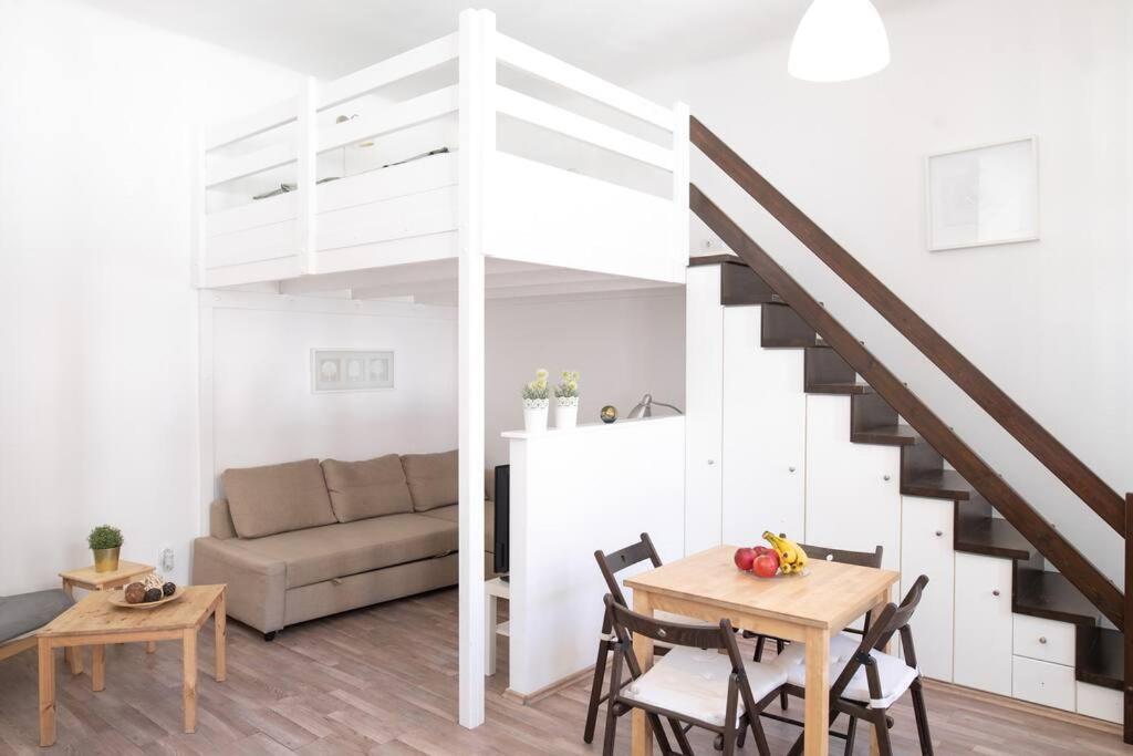 N28 Studio Next To Andrassy Boulevard. Βουδαπέστη Εξωτερικό φωτογραφία